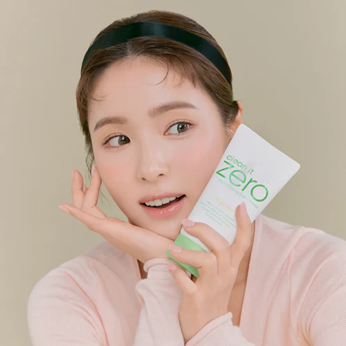 Banila Co Clean It Zero Foam Cleanser Pore Clarifying 150ml - Image 3