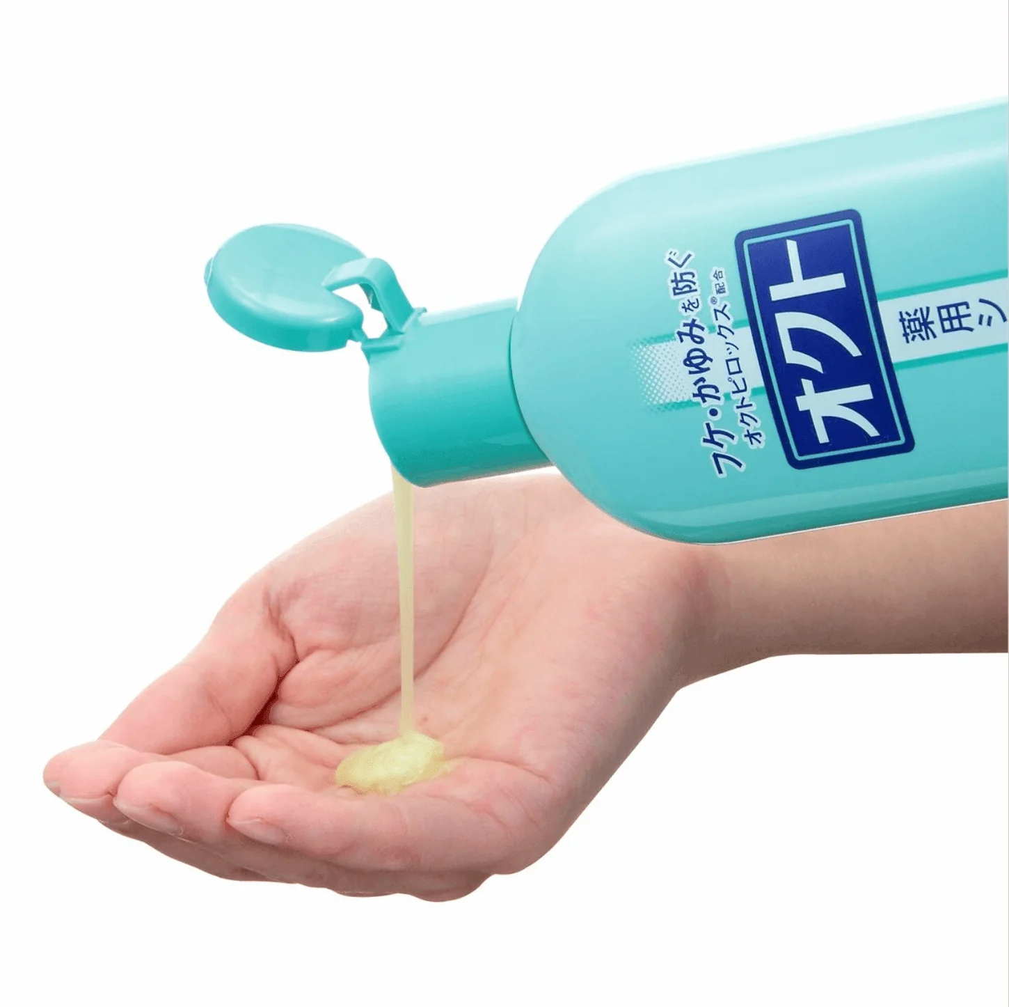 Lion Medicated Shampoo 320ml - Image 2